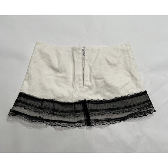 With Jean Ambrose Mini Skirt in White - Picture 3 of 4